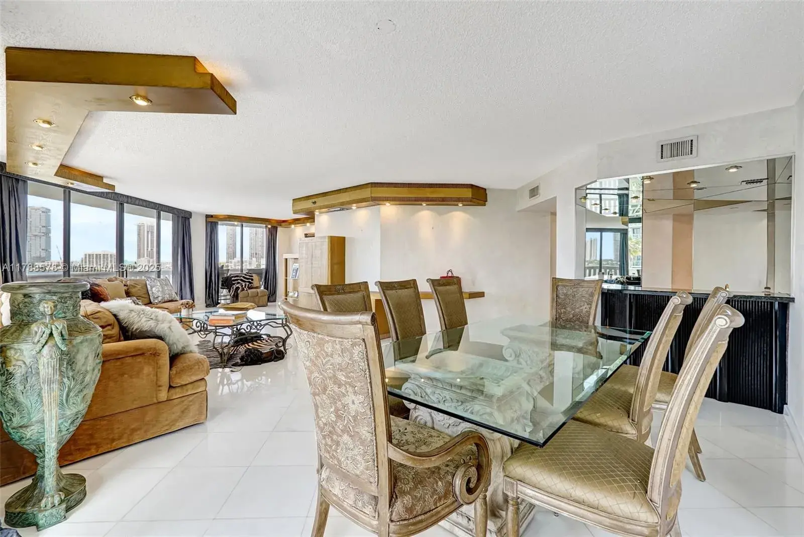 3000 Island Blvd # 706, Aventura FL 33160
