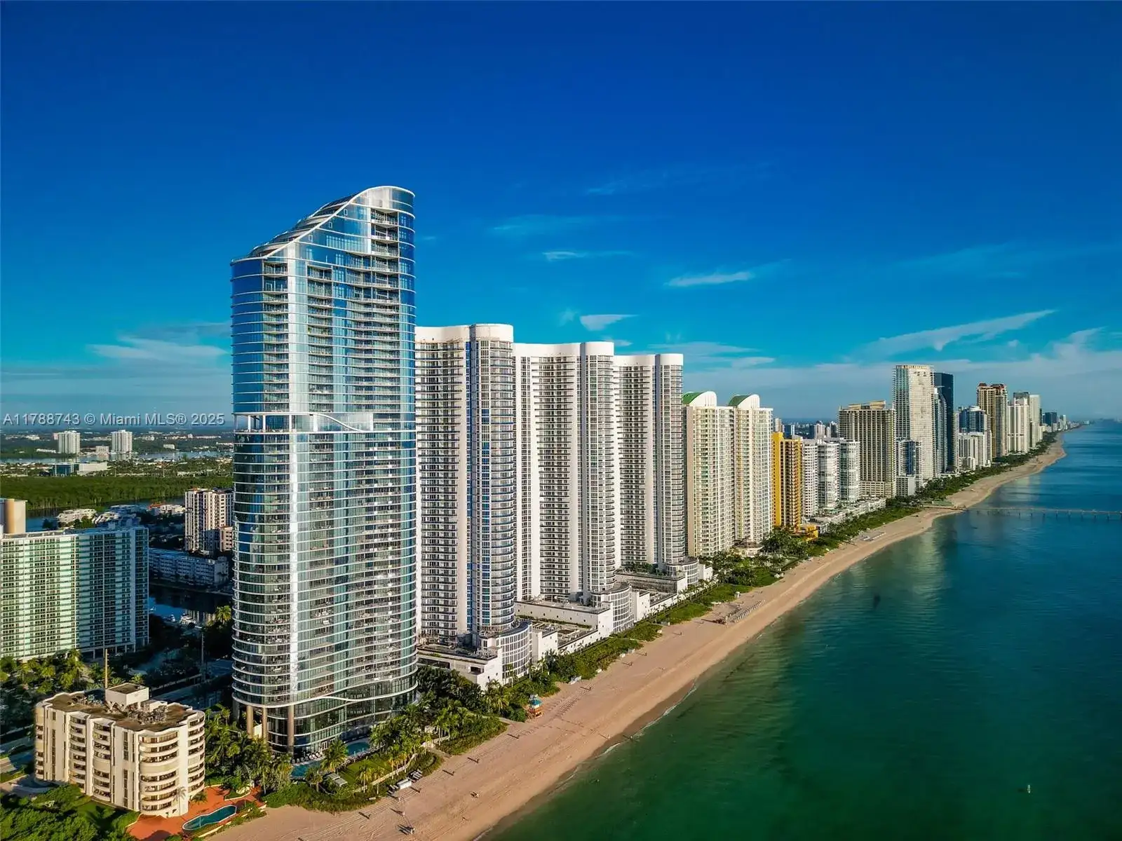 15701 Collins Ave, Sunny Isles Beach FL 33160 photo 3