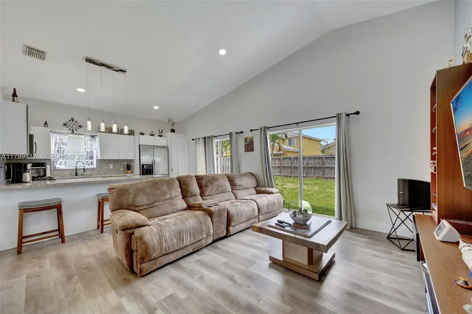 12113 SW 249th St, Homestead FL 33032 photo 4