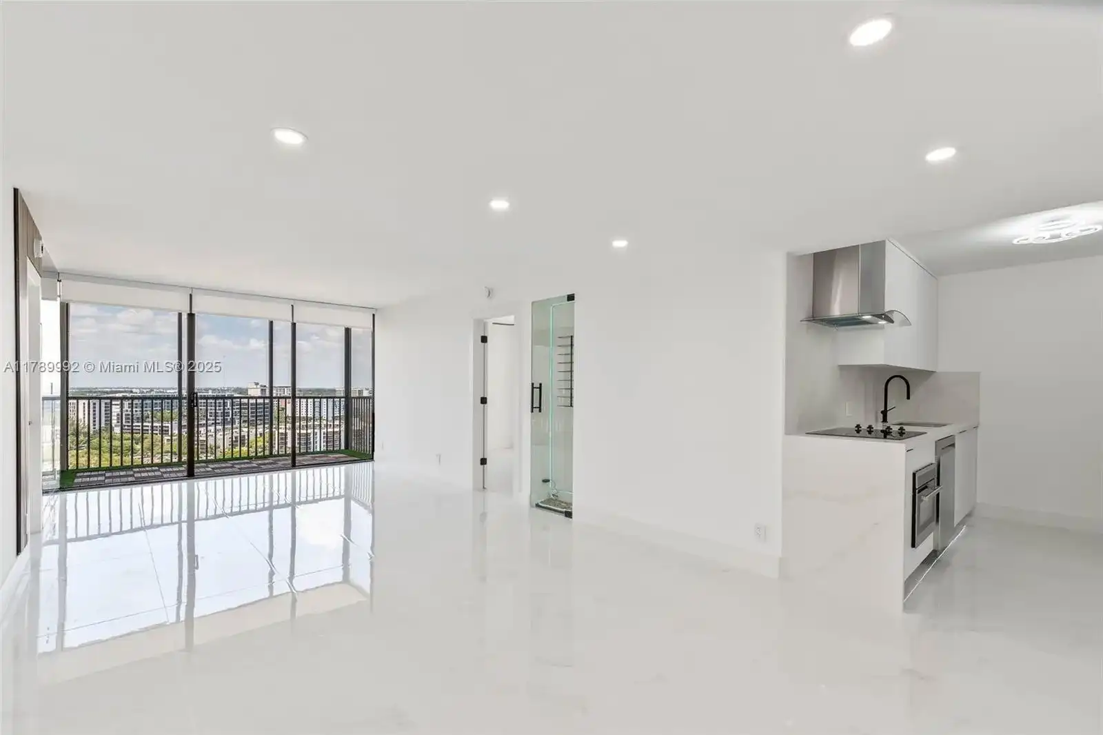 20335 W Country Club Dr # 1902, Aventura FL 33180