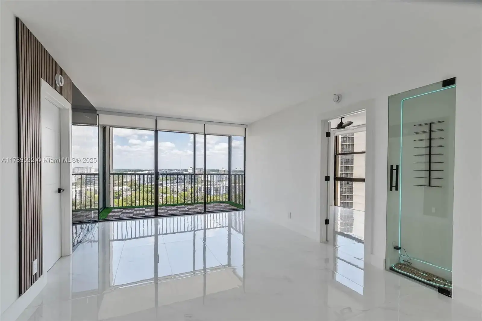 20335 W Country Club Dr # 1902, Aventura FL 33180 photo 3
