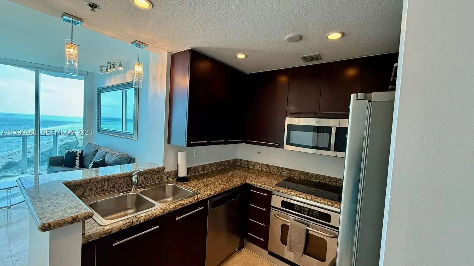 6515 Collins Ave # 1604, Miami Beach FL 33141