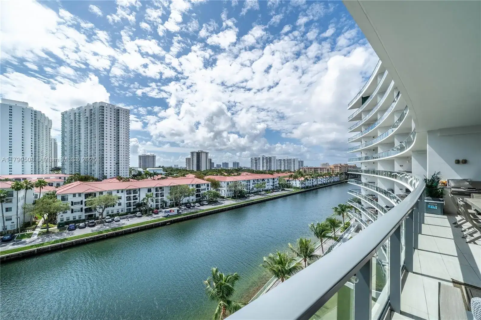 3250 NE 188th St # 606, Aventura FL 33180 photo 2
