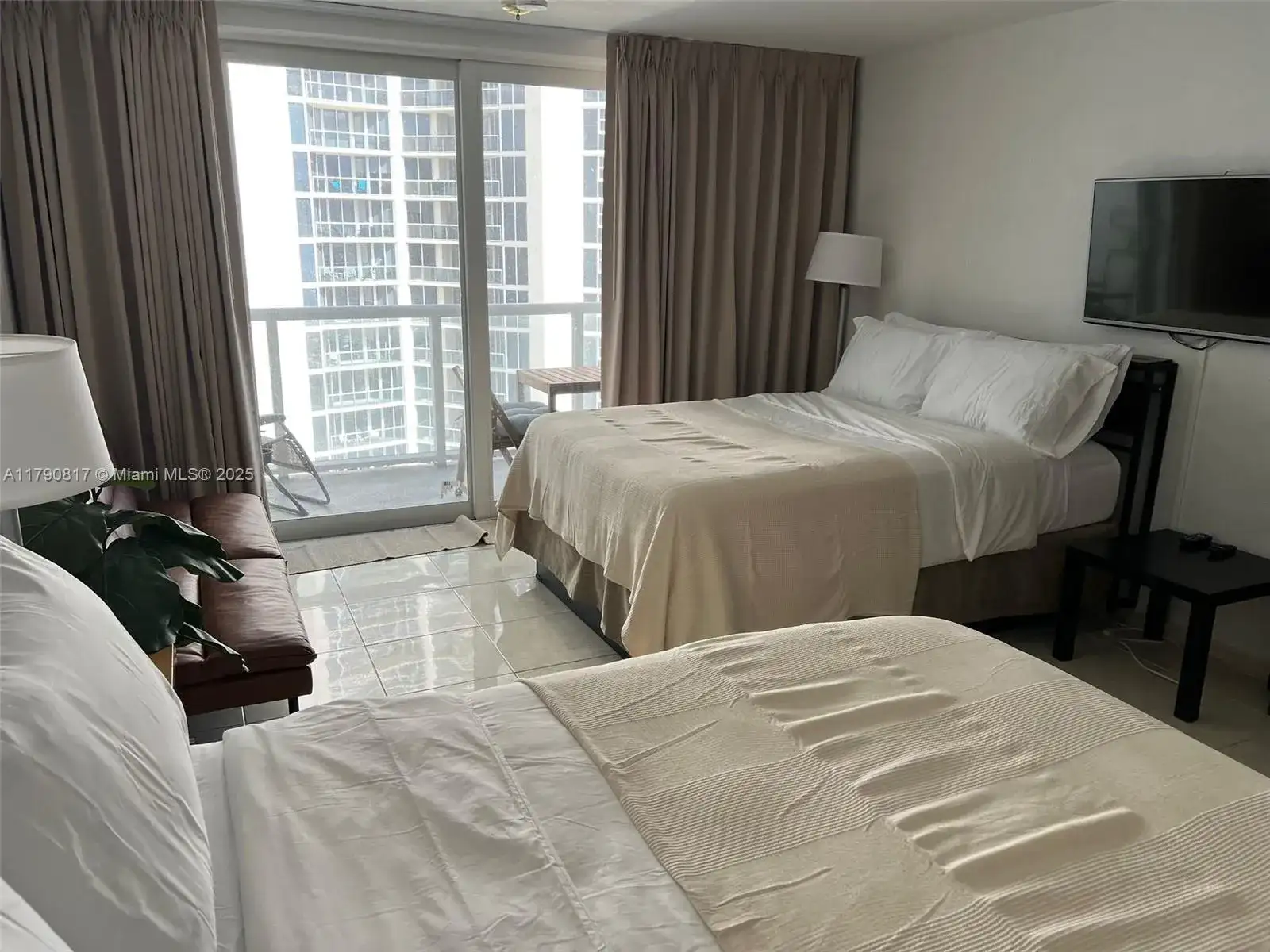 19201 Collins Ave # 1025, Sunny Isles Beach FL 33160 photo 5