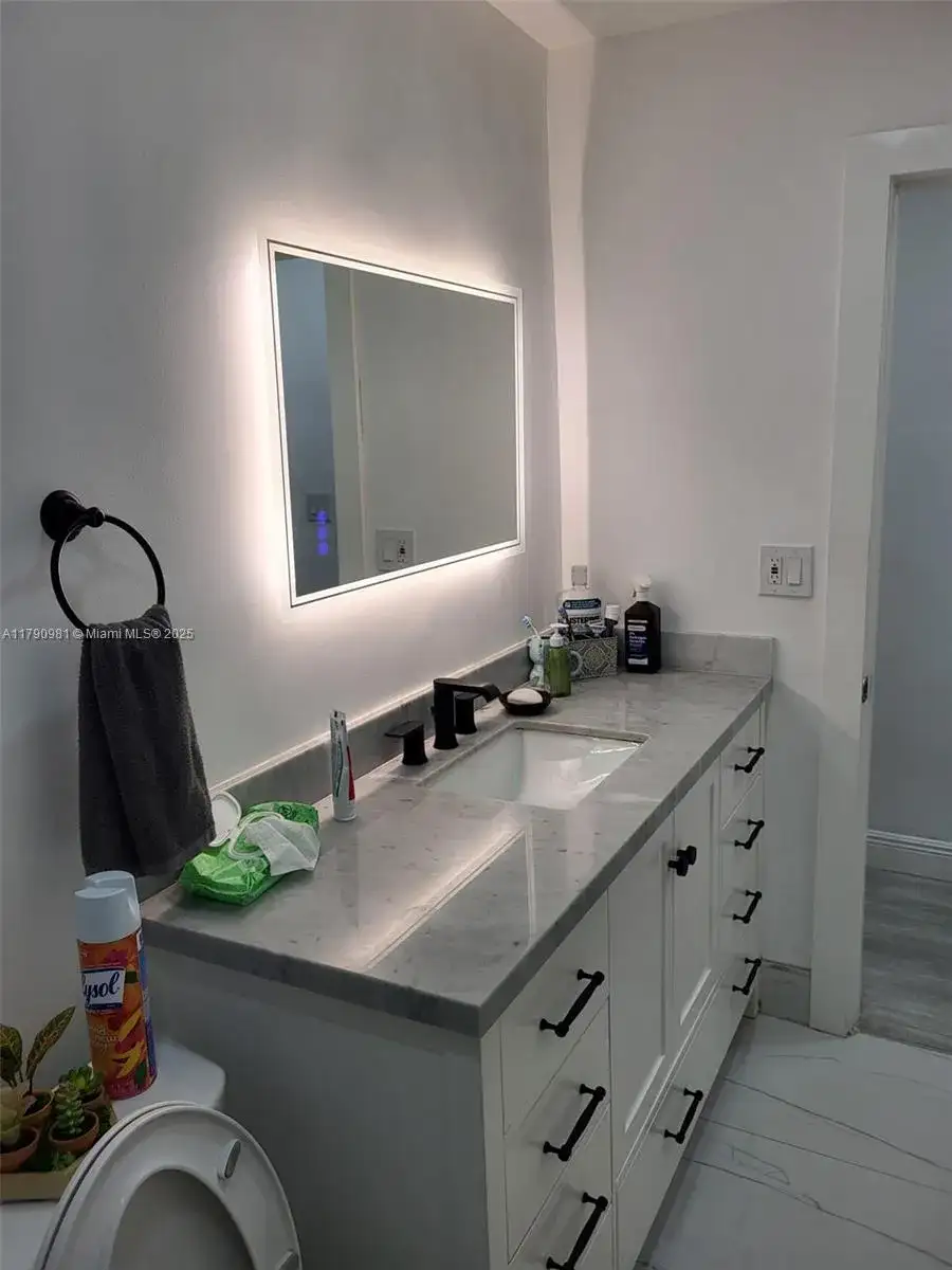 1650 NE 147th St, Miami FL 33181 photo 5