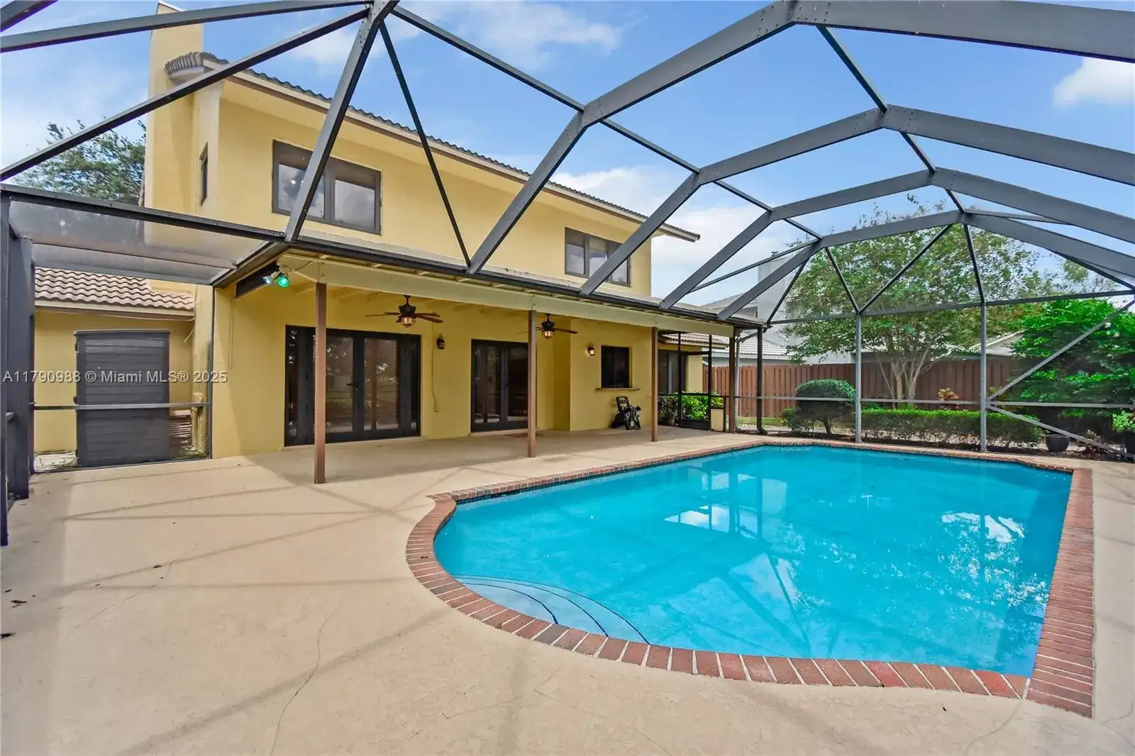 14950 Featherstone Way, Davie FL 33331 photo 3