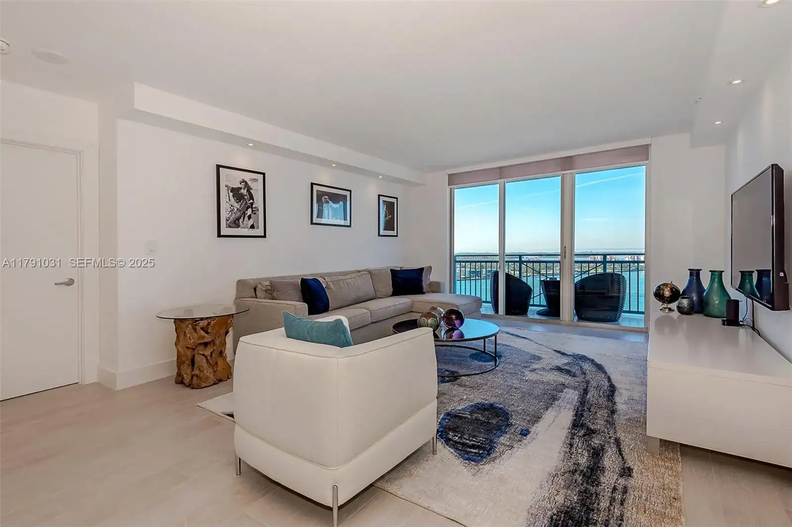 90 Alton Rd # 2410, Miami Beach FL 33139 photo 2