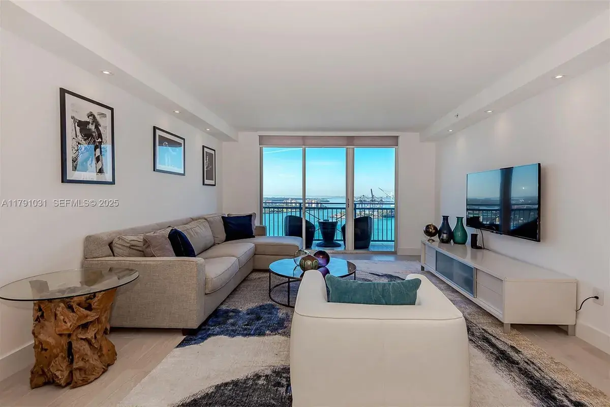 90 Alton Rd # 2410, Miami Beach FL 33139