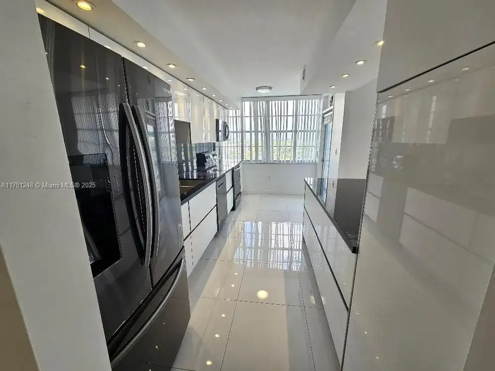 18051 Biscayne Blvd # 1704, Aventura FL 33160 photo 4