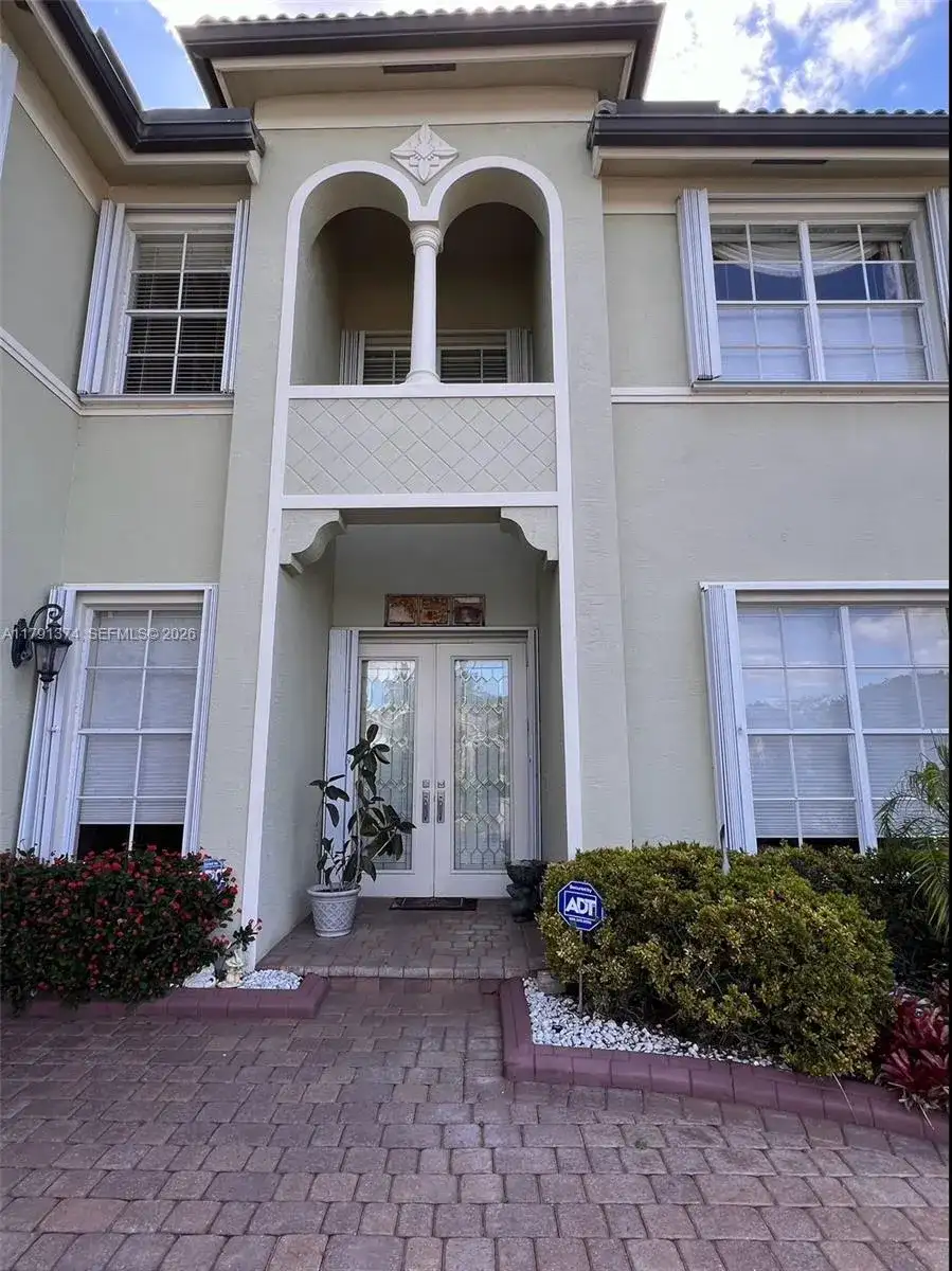 113 Bella Vista Way, Royal Palm Beach FL 33411 photo 3