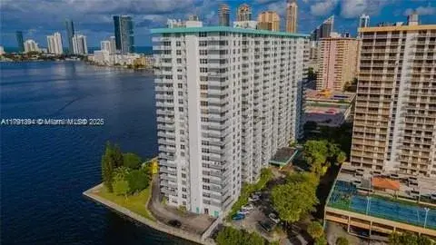 301 174th St # 1105, Sunny Isles Beach FL 33160