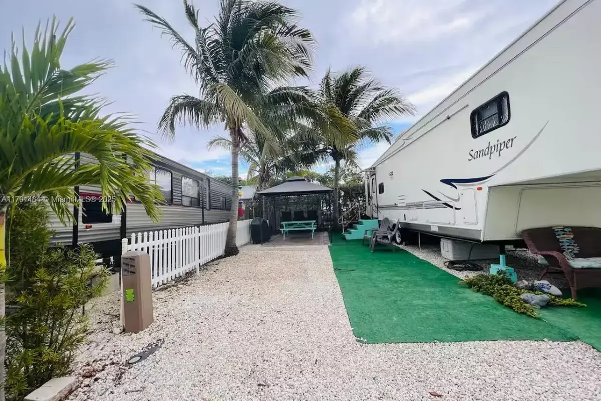 325 Calusa St #5, Key Largo FL 33037