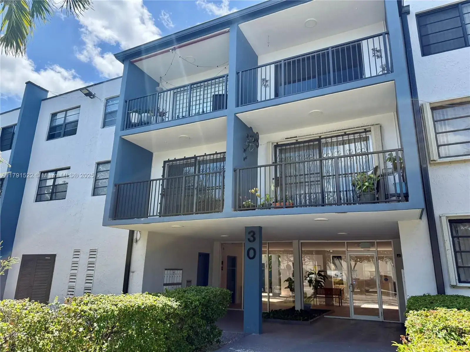 30 E 39th St # 217, Hialeah FL 33013 photo 2