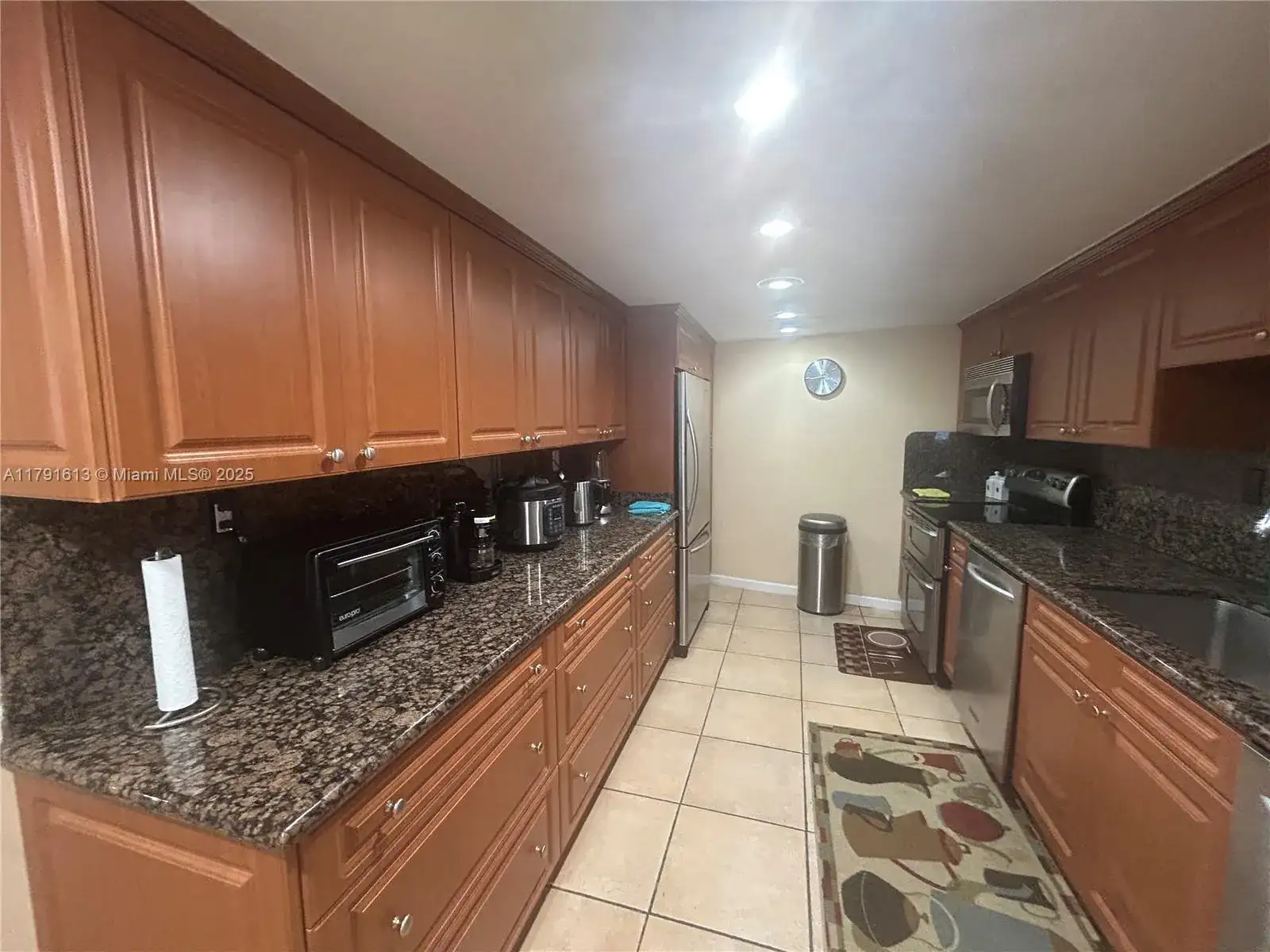 5401 Collins Ave # 434, Miami Beach FL 33140 photo 2