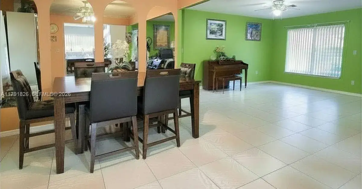 12900 SW 81st St, Kendall FL 33183 photo 2