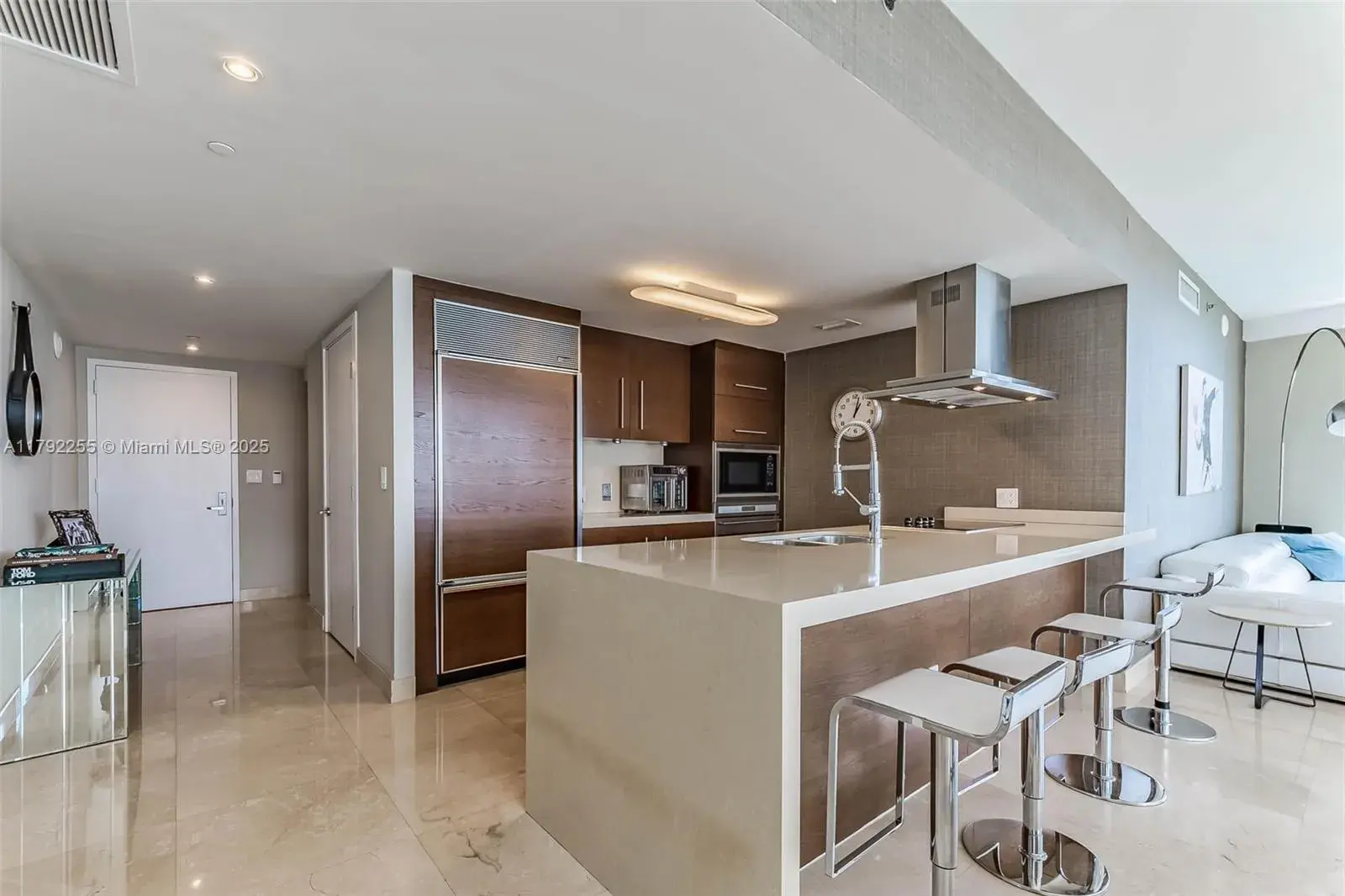 495 Brickell Ave # 2801, Miami FL 33131