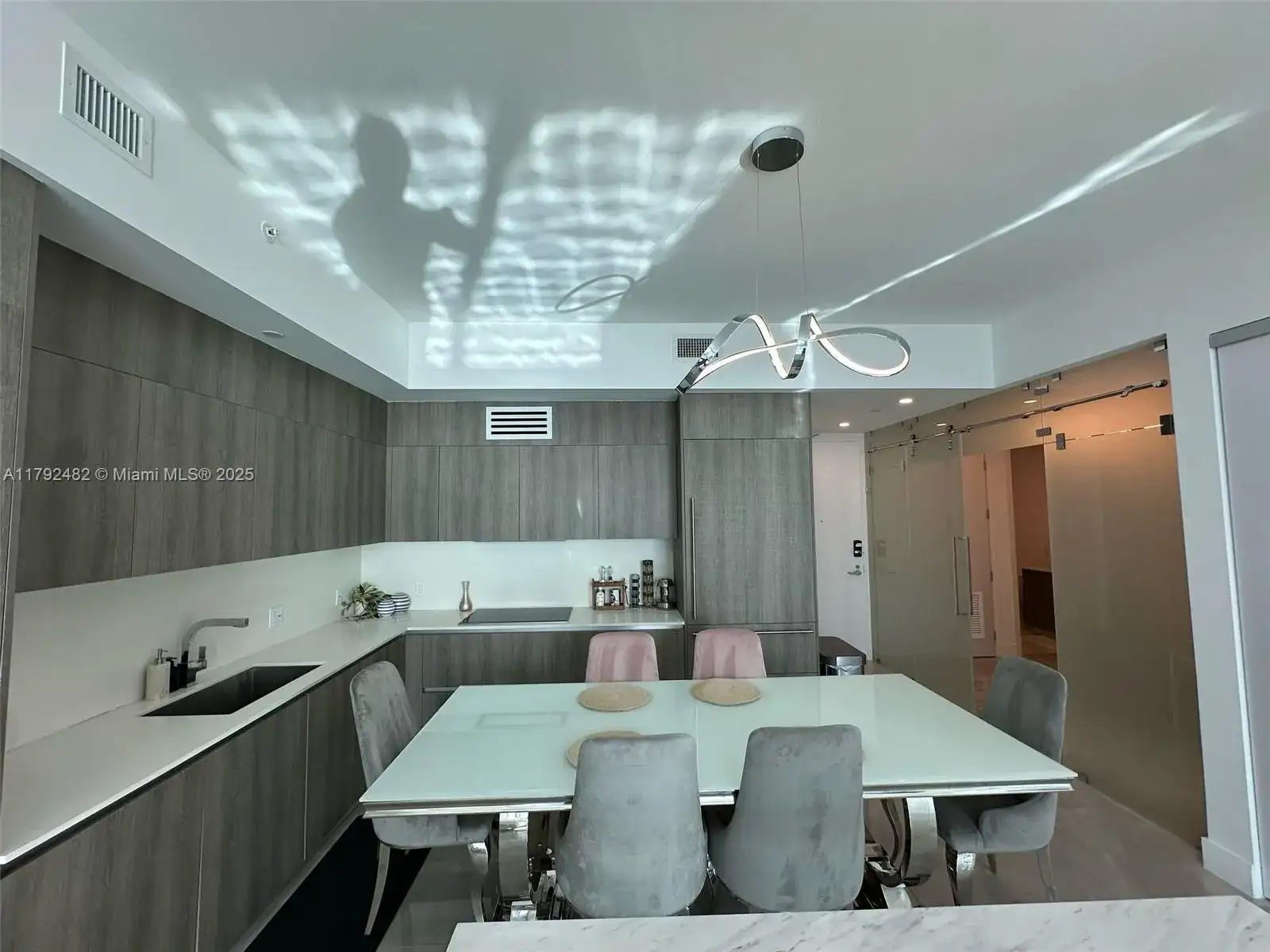 17550 Collins Ave # 902, Sunny Isles Beach FL 33160 photo 2