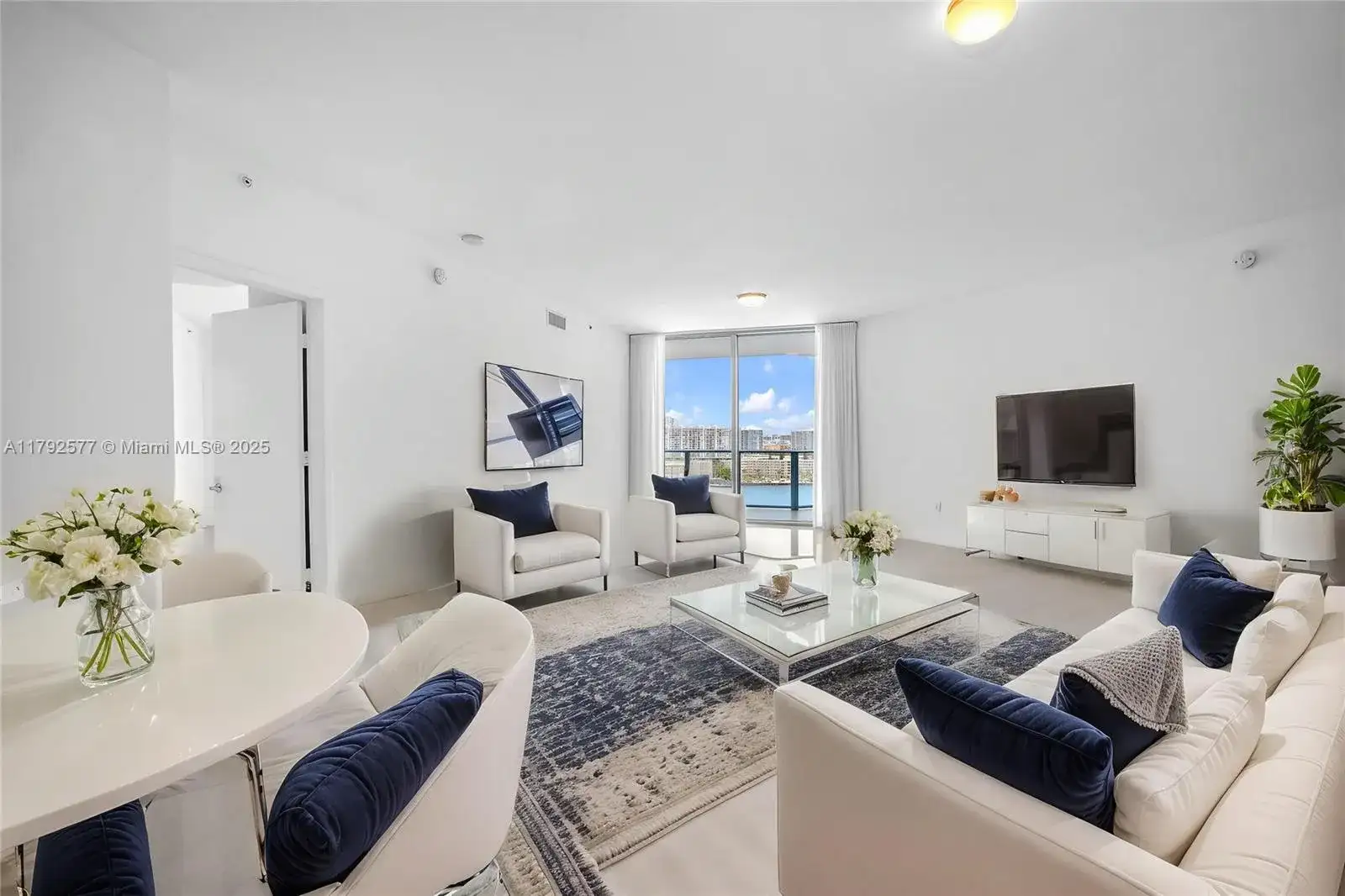 17301 Biscayne Blvd # 1108, North Miami Beach FL 33160 photo 4