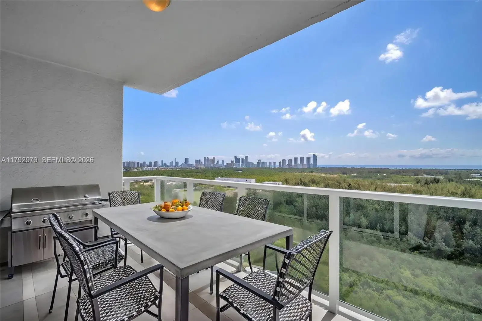 14951 Royal Oaks Ln # 2105, North Miami FL 33181 photo 5