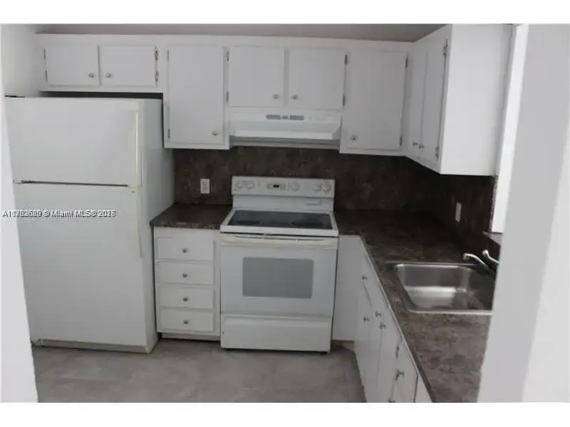 11905 NE 2nd Ave # C206, North Miami FL 33161 photo 2