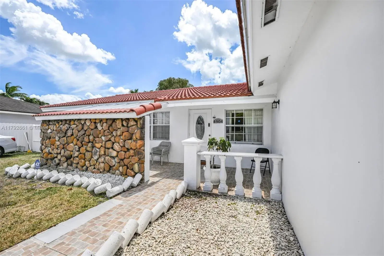 4904 SW 140th Ct, Miami FL 33175