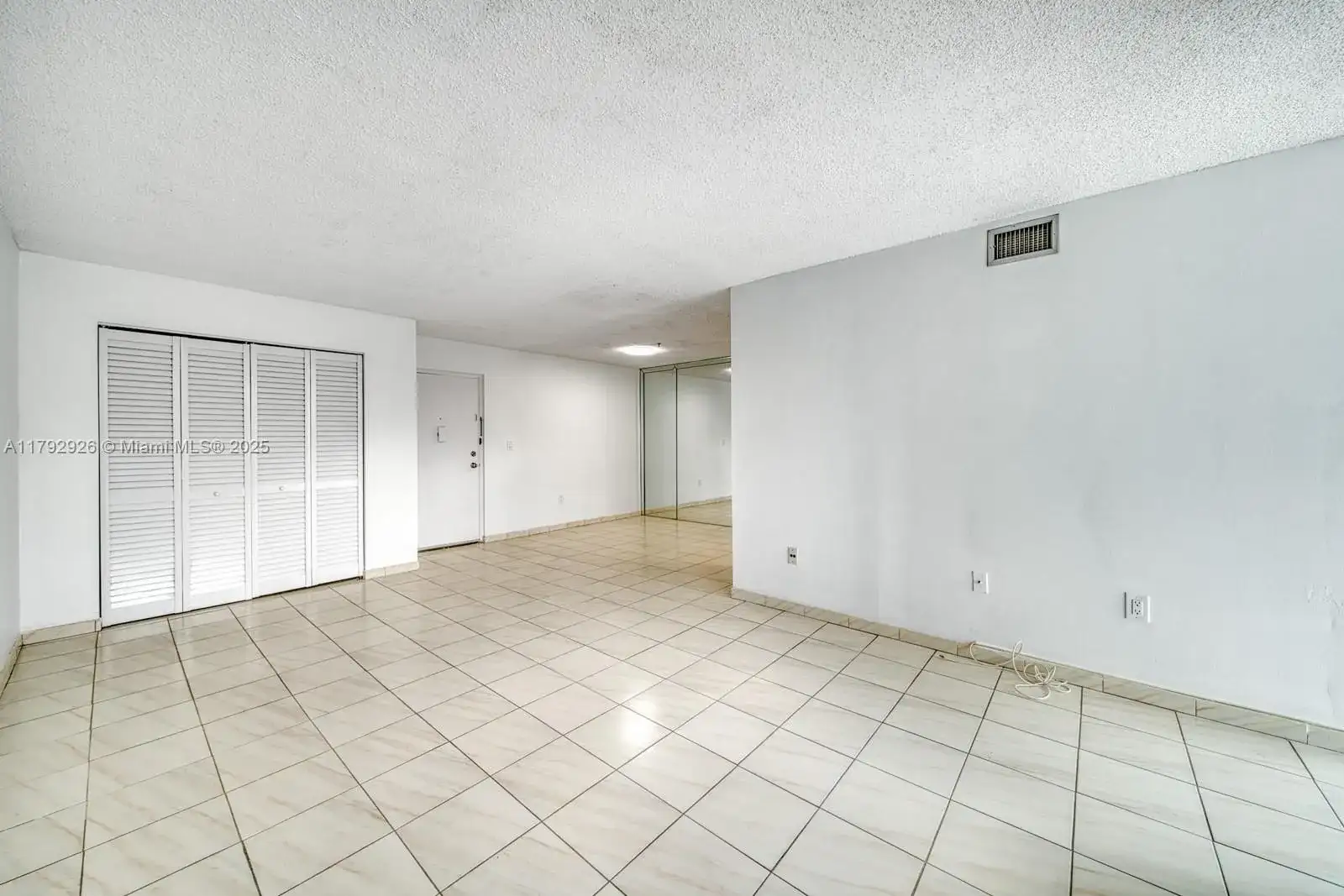 9440 W Flagler St # 205, Miami FL 33174 photo 3