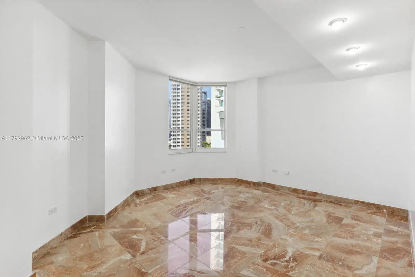888 Brickell Key Dr # 1600, Miami FL 33131 photo 5