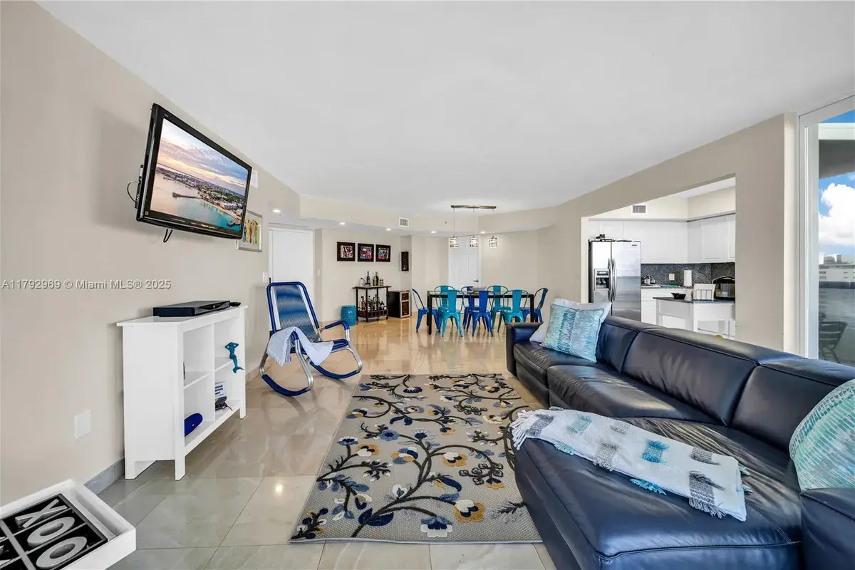6301 Collins Ave # 1708, Miami Beach FL 33141