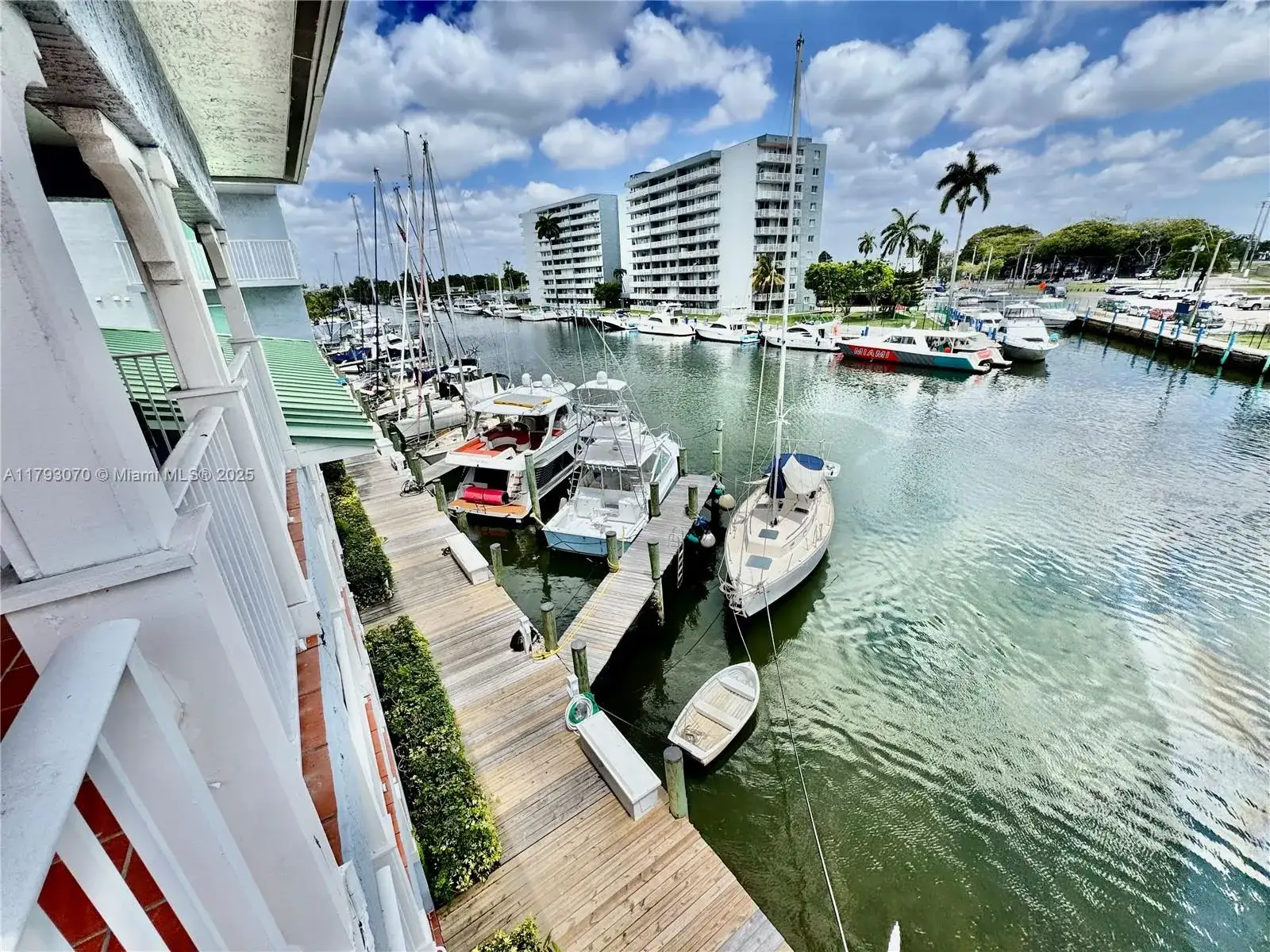2415 NW 16 St Rd # 101, Miami FL 33125 photo 3