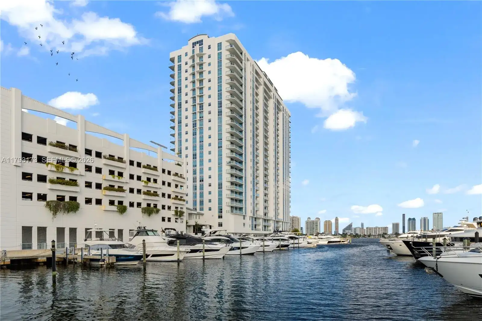 17301 Biscayne Blvd # 603, North Miami Beach FL 33160 photo 4