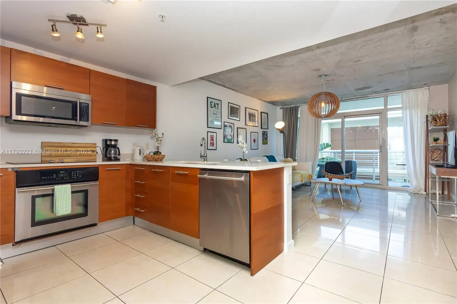 3250 NE 1st Ave # 608, Miami FL 33137