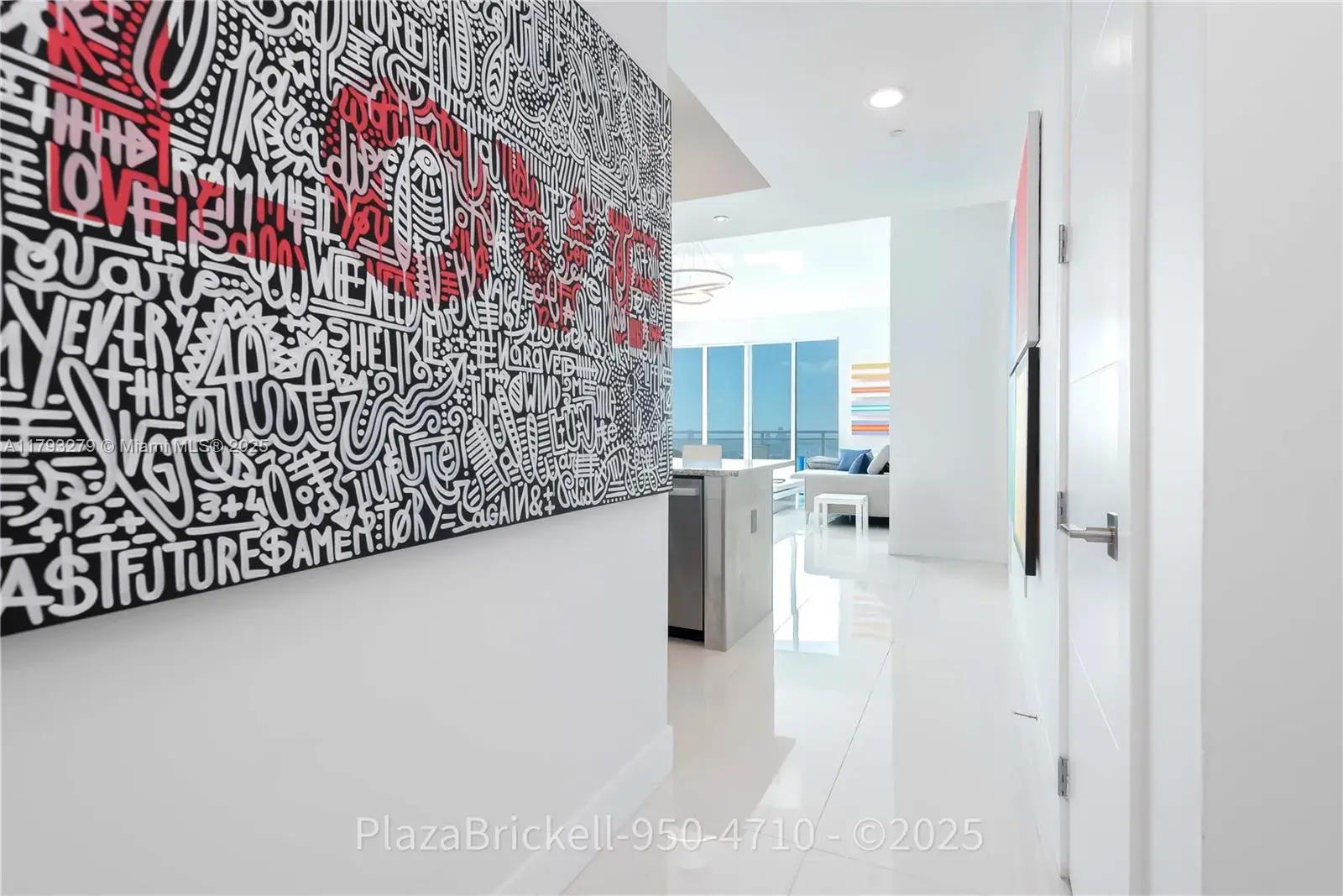 950 Brickell Bay Dr # 4710, Miami FL 33131
