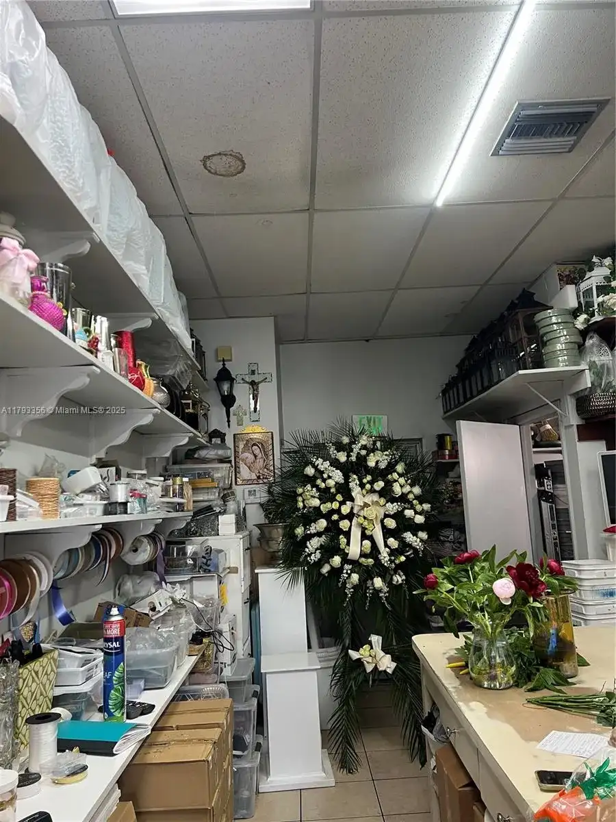 FLOWER SHOP FOR SALE SW 137th Ave, Miami FL 33175 photo 4