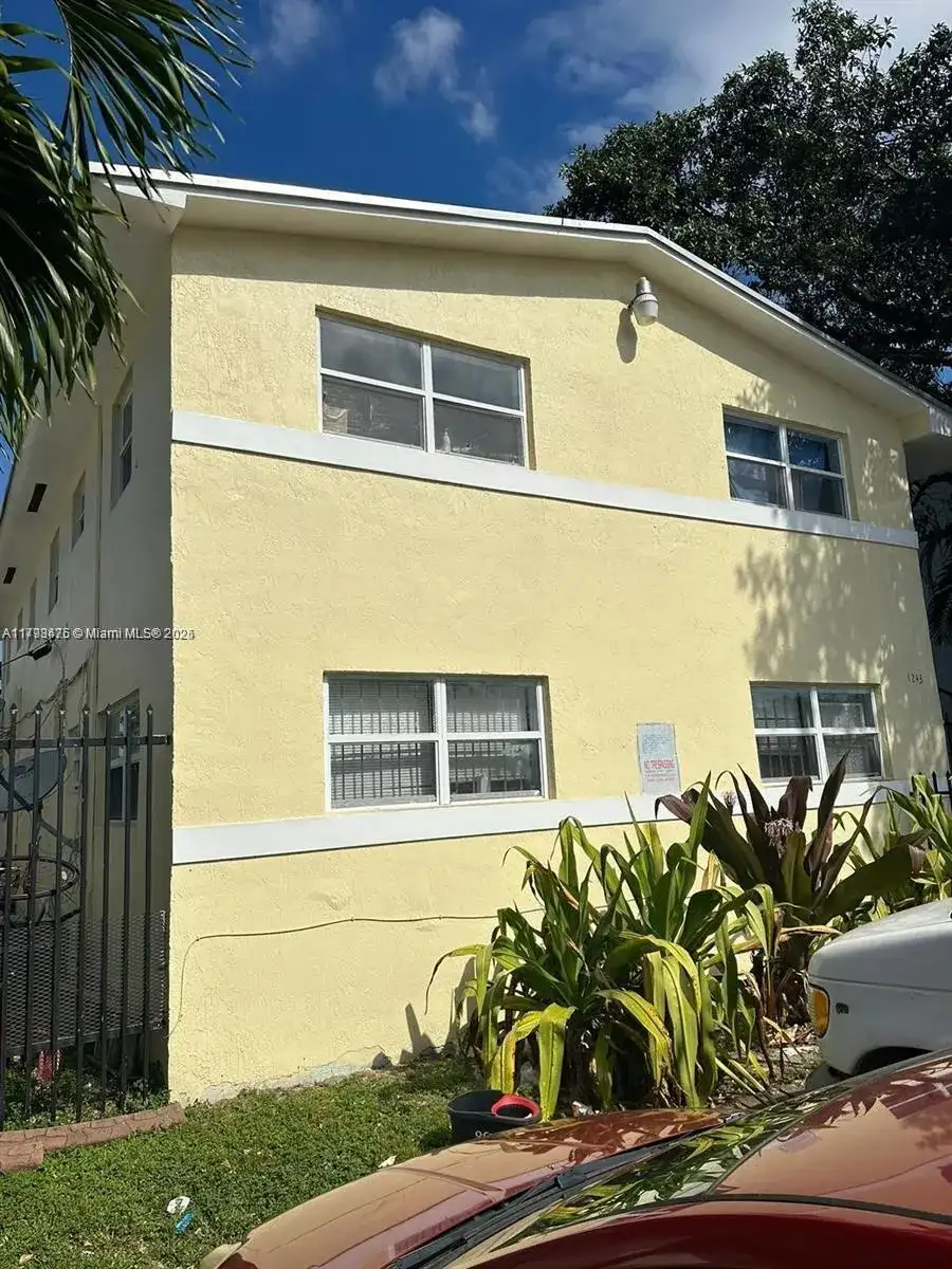 1243 NW 61st St, Miami FL 33142 photo 3