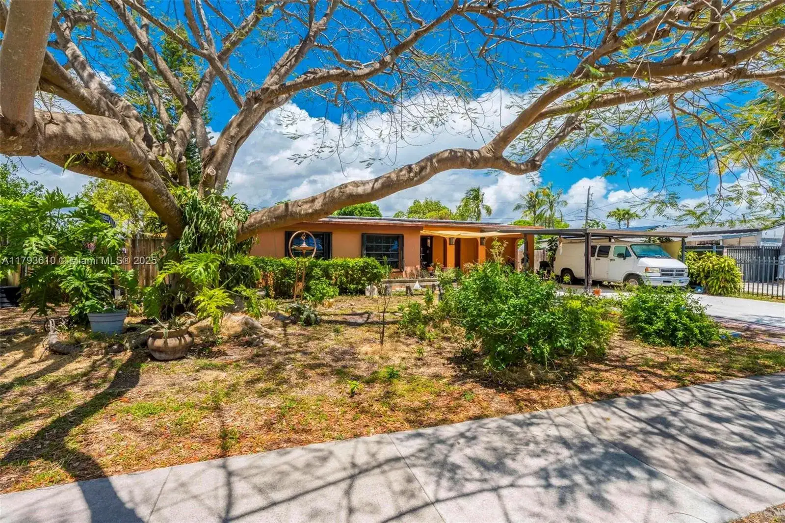 9341 Marine Dr, Cutler Bay FL 33189 photo 3