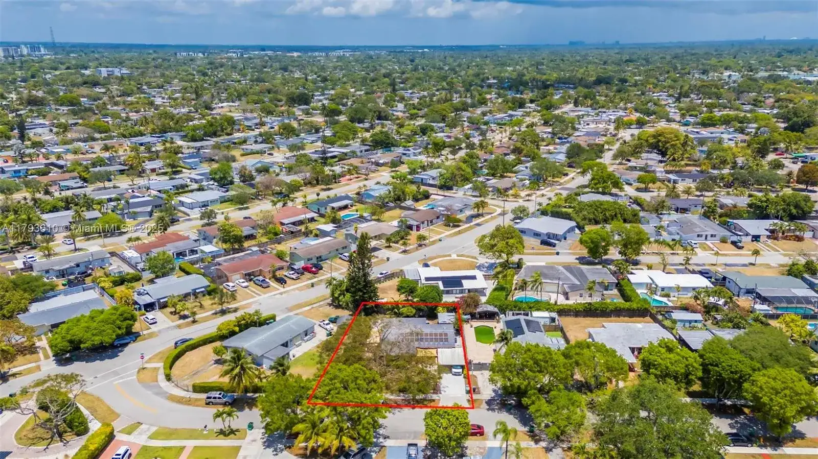 9341 Marine Dr, Cutler Bay FL 33189 photo 4
