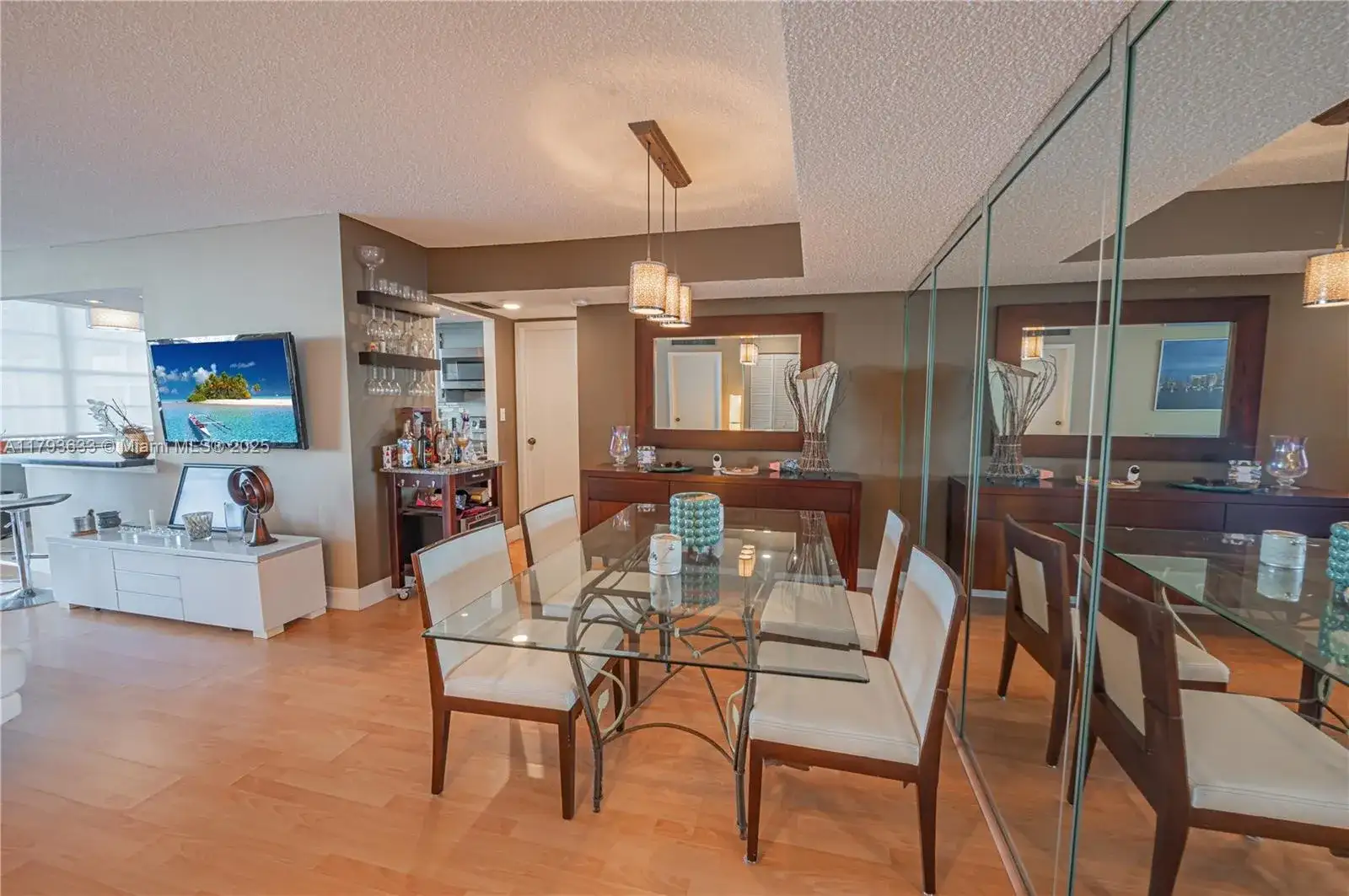 301 174th St # 401, Sunny Isles Beach FL 33160 photo 2