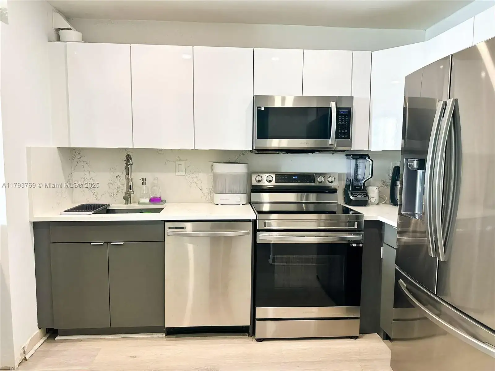 3731 N Country Club Dr # 2228, Aventura FL 33180 photo 3
