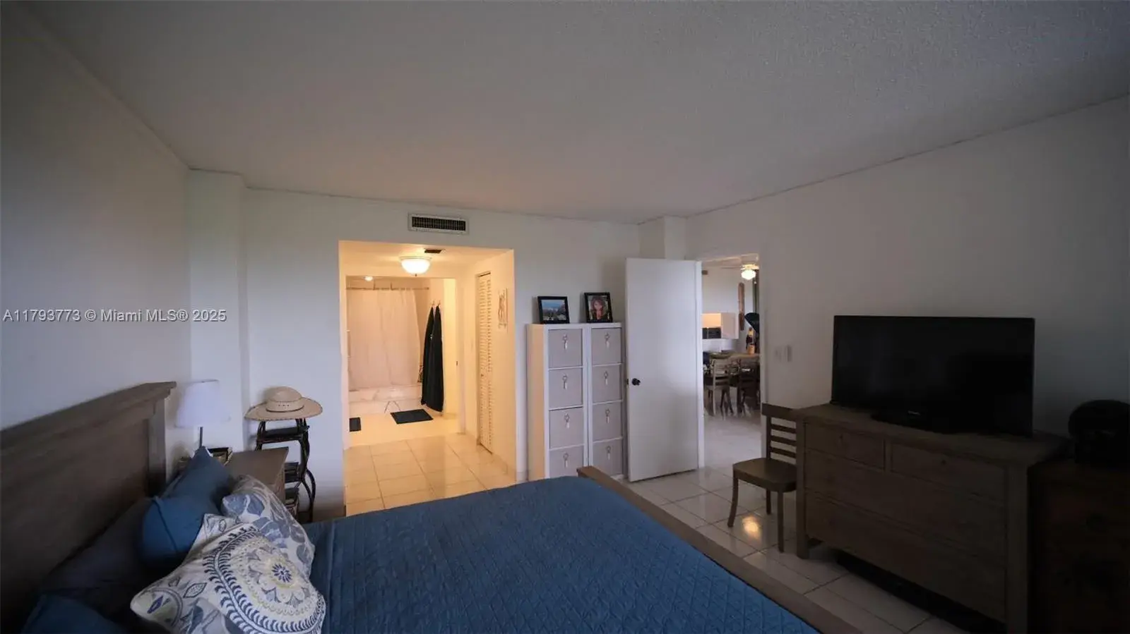 155 Ocean Lane Dr # 1006, Key Biscayne FL 33149