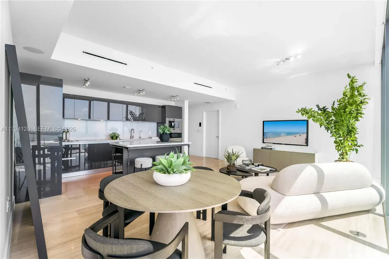 1451 Brickell Ave # 2703, Miami FL 33131 photo 5
