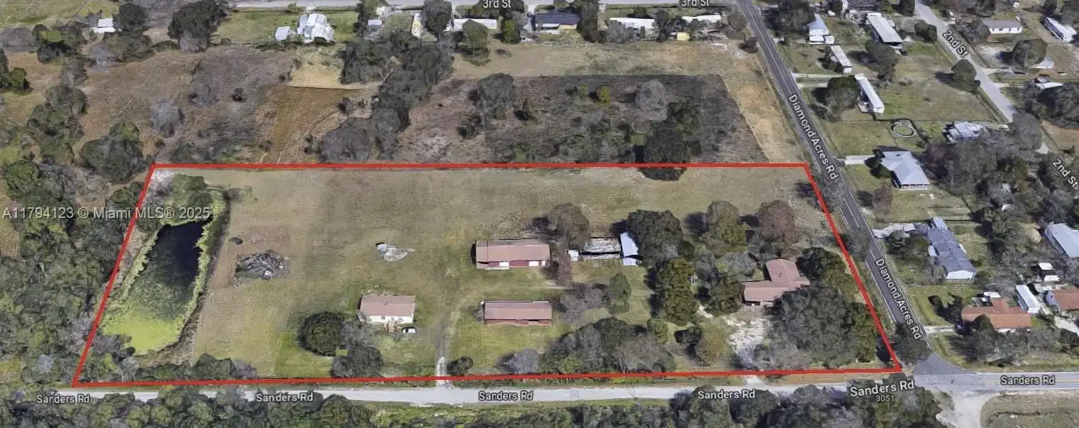 3100-3112 Sanders Rd, Davenport FL 33837