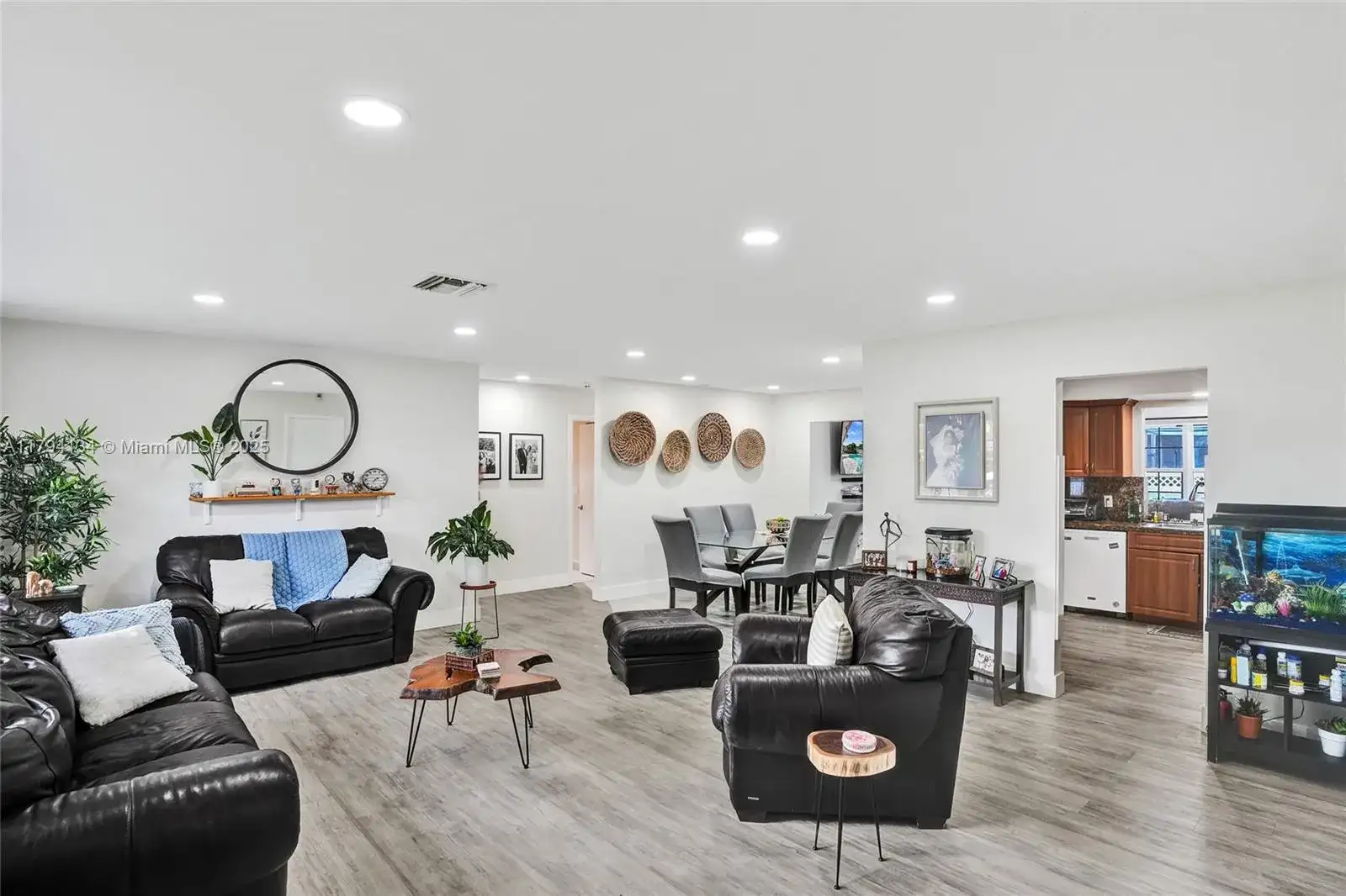Sheridan, Cooper City FL 33026 photo 4