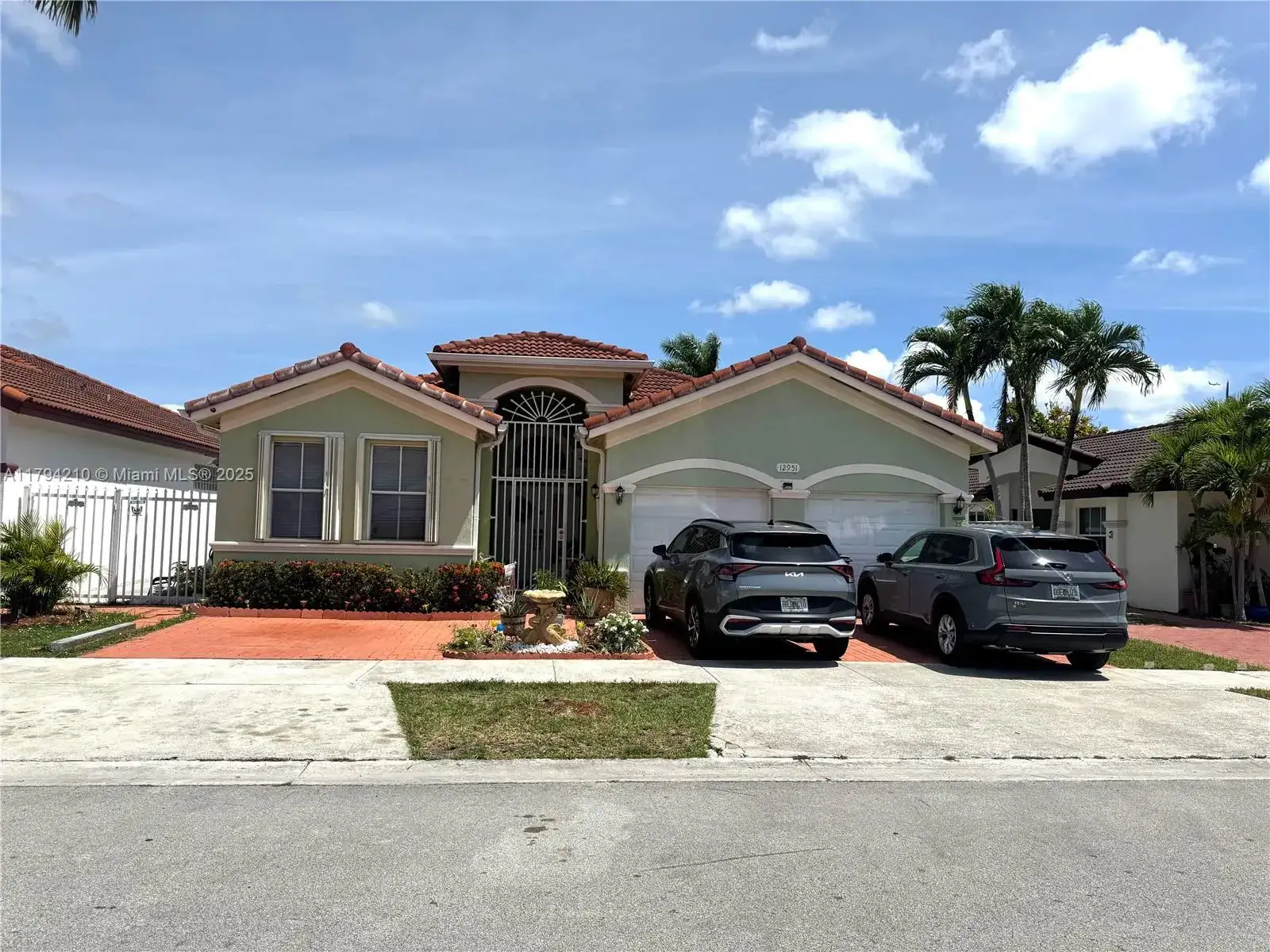 12951 NW 8th St, Miami FL 33182 photo 5