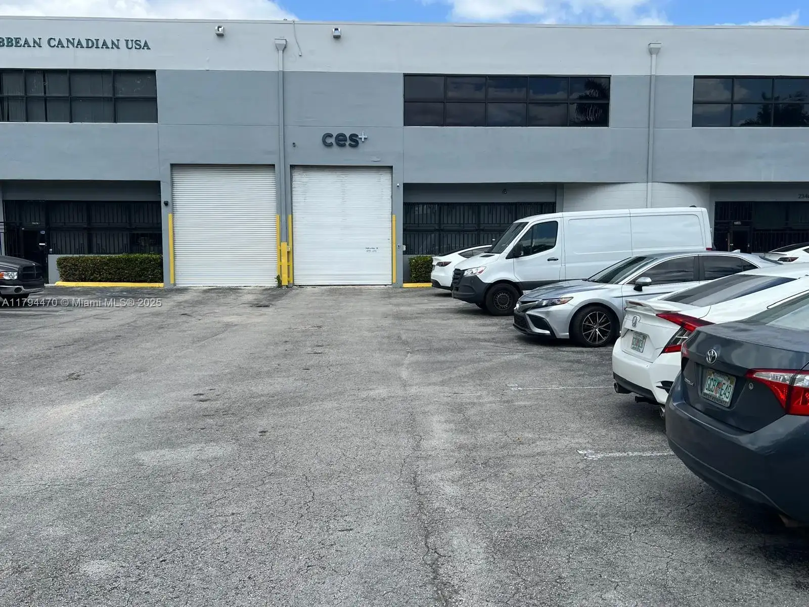 2330 NW 102nd Pl, Doral FL 33172 photo 2