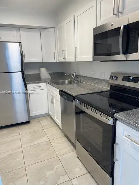 20515 E Country Club Dr # 246, Aventura FL 33180