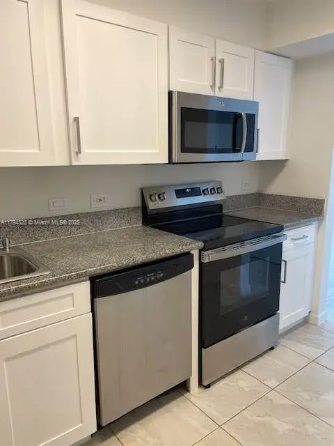 20515 E Country Club Dr # 246, Aventura FL 33180