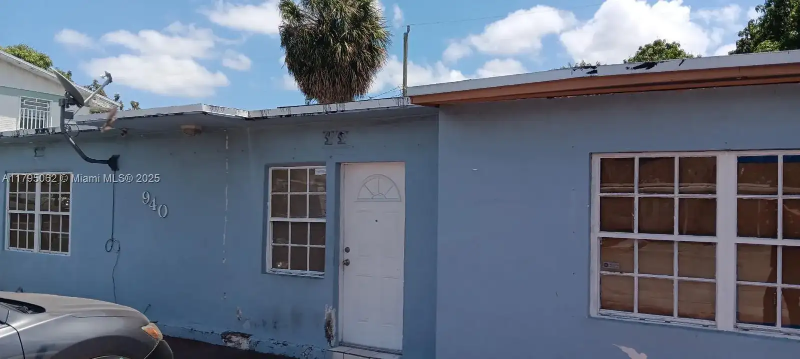 940 E 9th Pl, Hialeah FL 33010 photo 2