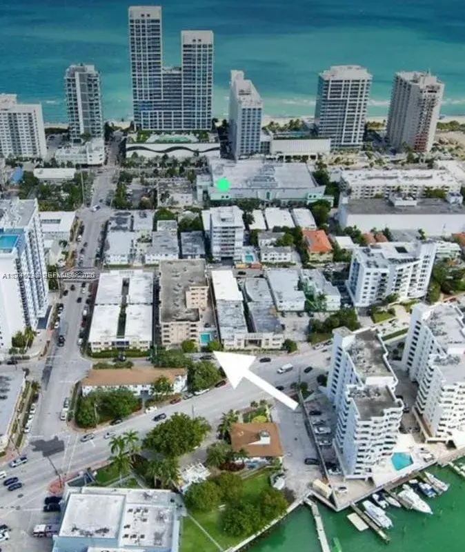 6880 Abbott Ave # 212, Miami Beach FL 33141
