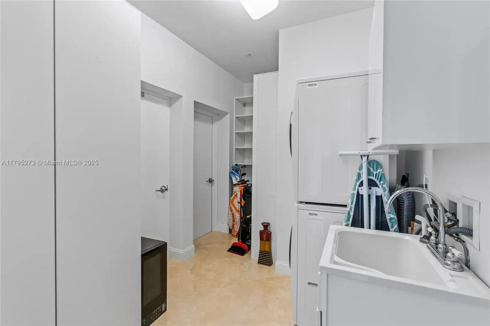 15811 Collins Ave # 3901, Sunny Isles Beach FL 33160 photo 2