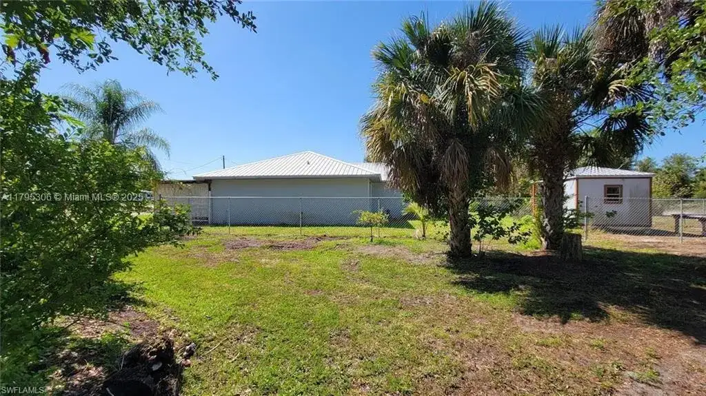 3054 NE Beechwood Cir, La Belle FL 33935 photo 3